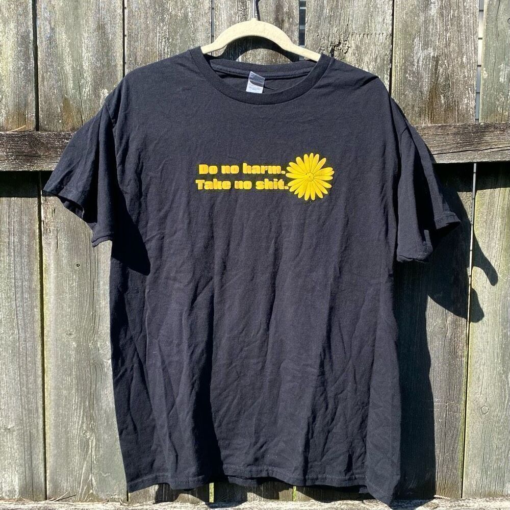 Gildan Do No Harm Velour‎ Graphic T-Shirt | L